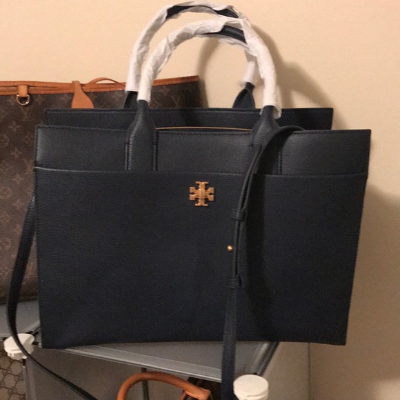 Brand new with tag Navy Tory Burch Kira large tote - Picture 2 of 8